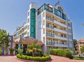 image of Perla Plaza Hotel
