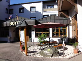 祖姆施瓦贝纳斯特餐厅酒店图片