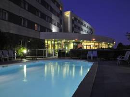 波尔多机场品质套房酒店及水疗中心图片