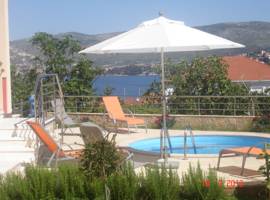 image of Apartments Leona
