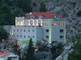 image of Hotel Villa Dvor