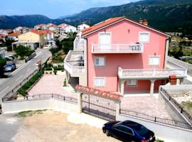 image of Villa Lily