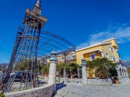 image of Hotel Pharos