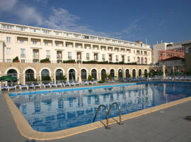 image of Iaki Hotel