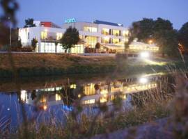 image of Hotel River