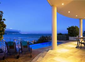 Azure View Luxury Apartment图片